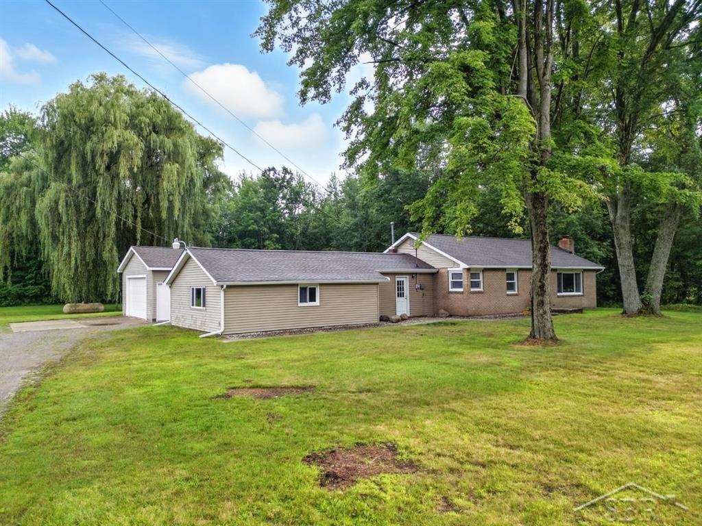 2910 East Baker Road Midland, MI 48642 - Photo 1 of 34