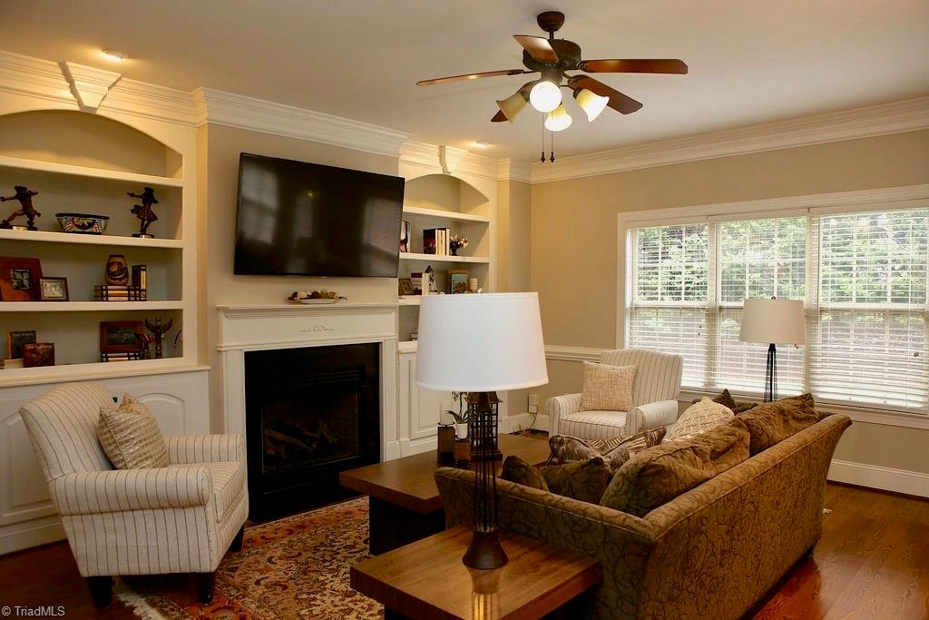 8 Beech Ridge Court Greensboro, NC 27455 - Photo 3 of 25