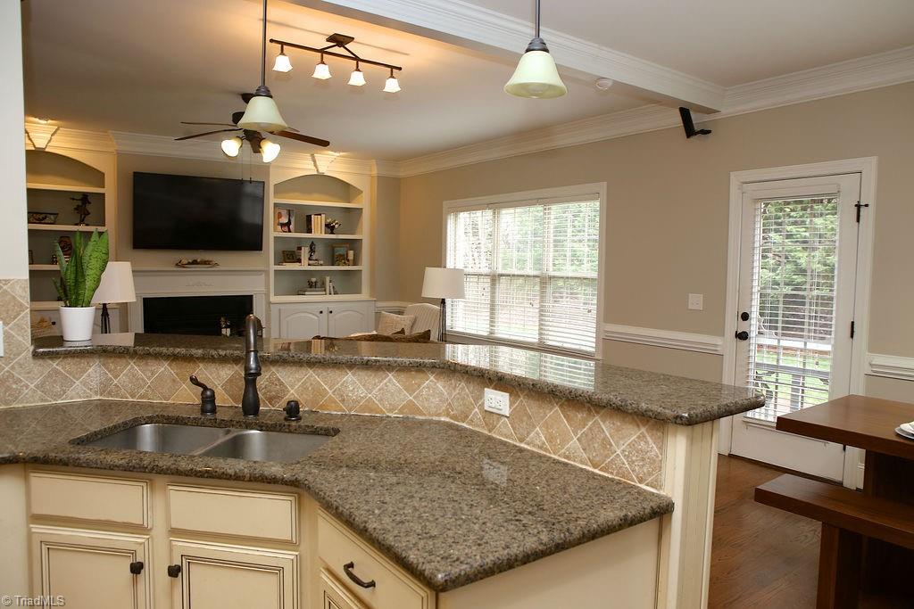 8 Beech Ridge Court Greensboro, NC 27455 - Photo 9 of 25