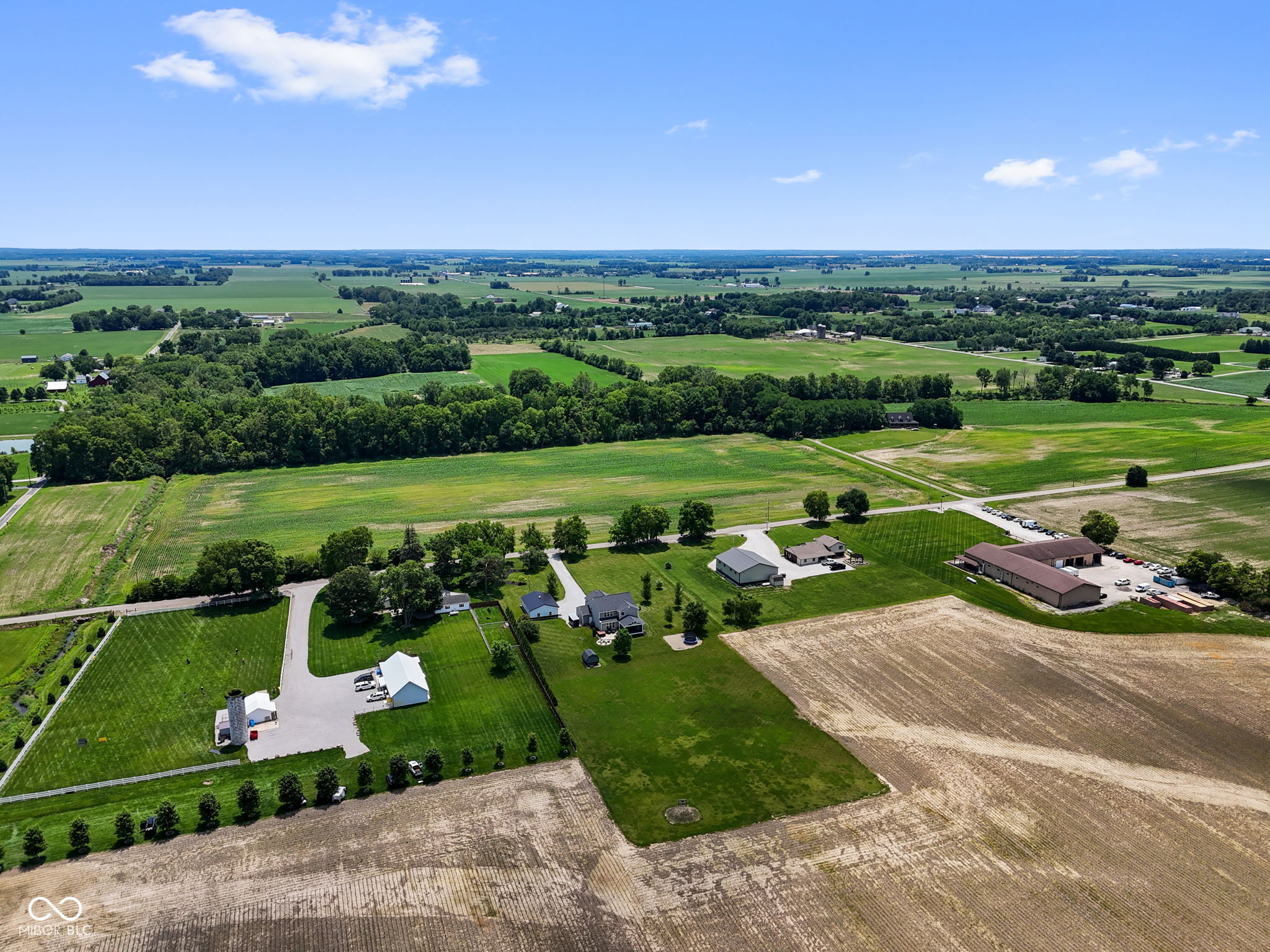 6412 Stein Road Greenwood, IN 46143 - Photo 6 of 58