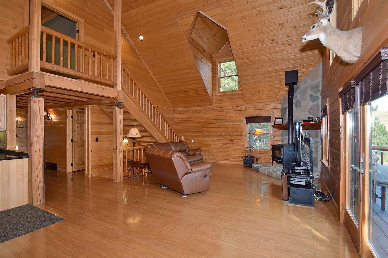 12817 East Sillman Road Mead, WA 99021 - Photo 2 of 20