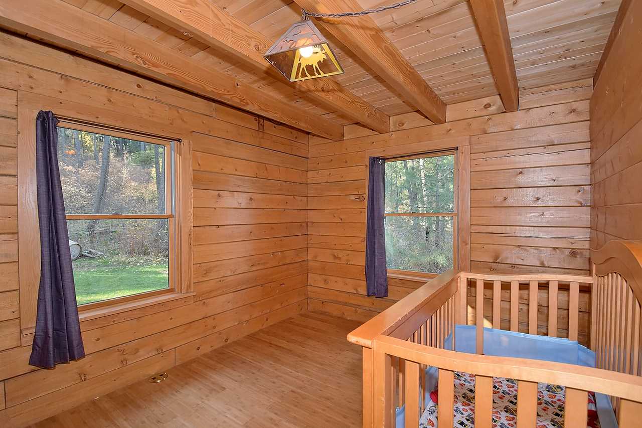 12817 East Sillman Road Mead, WA 99021 - Photo 11 of 20