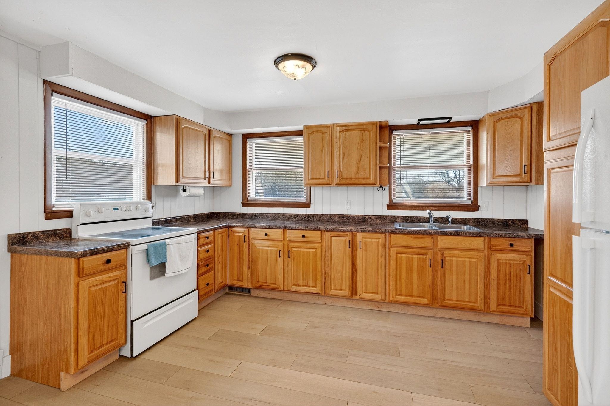 533 Scott Street Ripon, WI 54971 - Photo 3 of 46