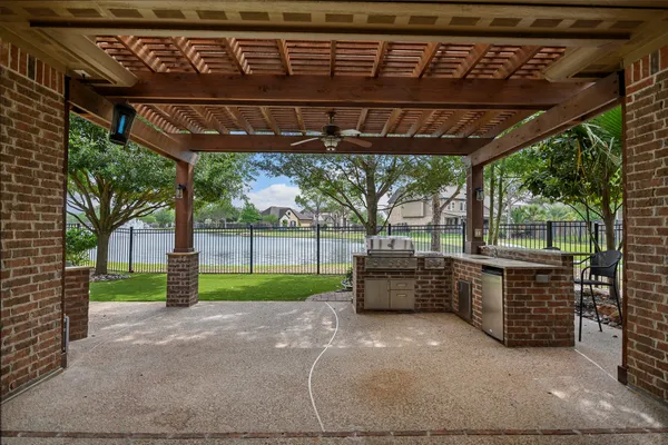 $719,900 | 9802 Luna Springs Lane, Cypress, TX 77433