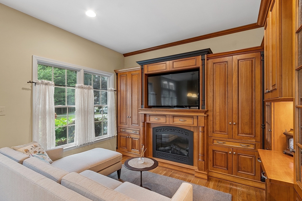 12 Arbella Road, Unit 12 Bedford, MA 01730 - Photo 13 of 37 Gallery Image 13