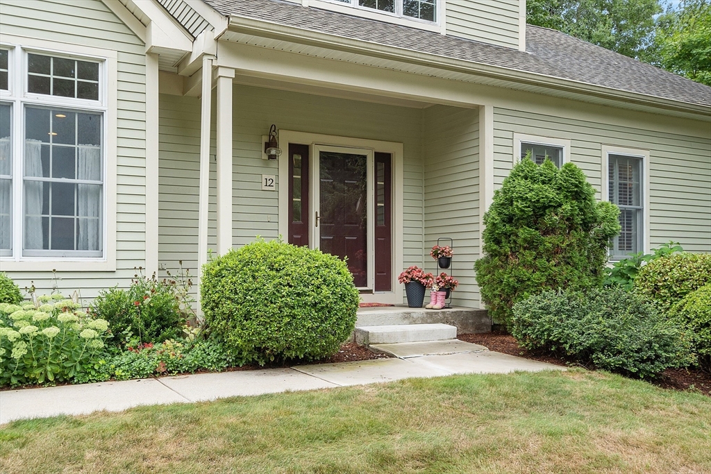 12 Arbella Road, Unit 12 Bedford, MA 01730 - Photo 3 of 37 Gallery Image 3