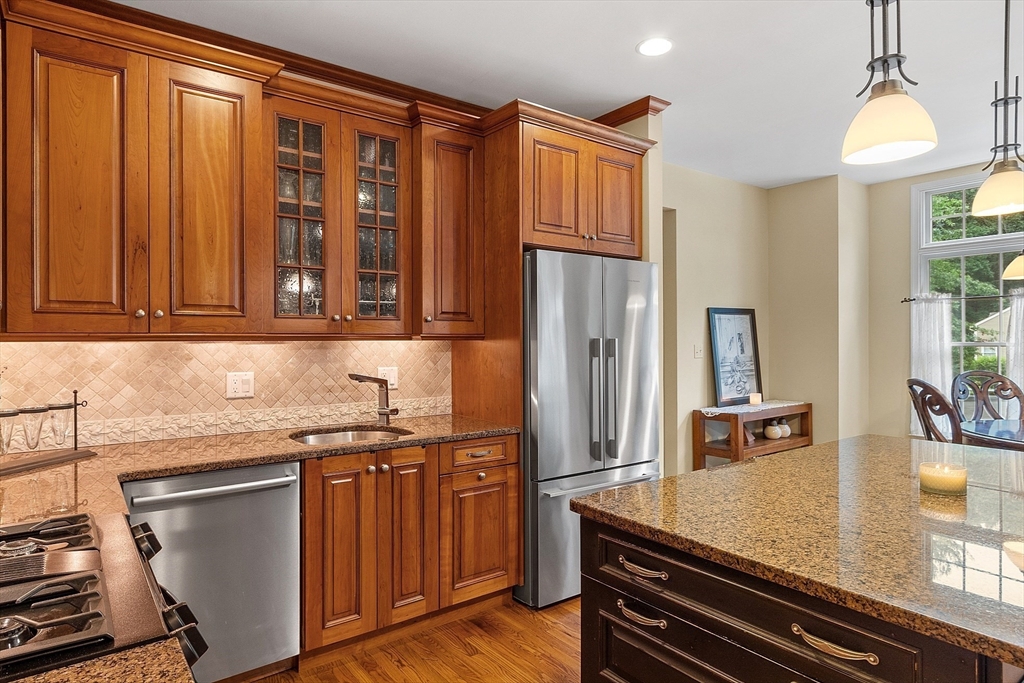 12 Arbella Road, Unit 12 Bedford, MA 01730 - Photo 9 of 37 Gallery Image 9