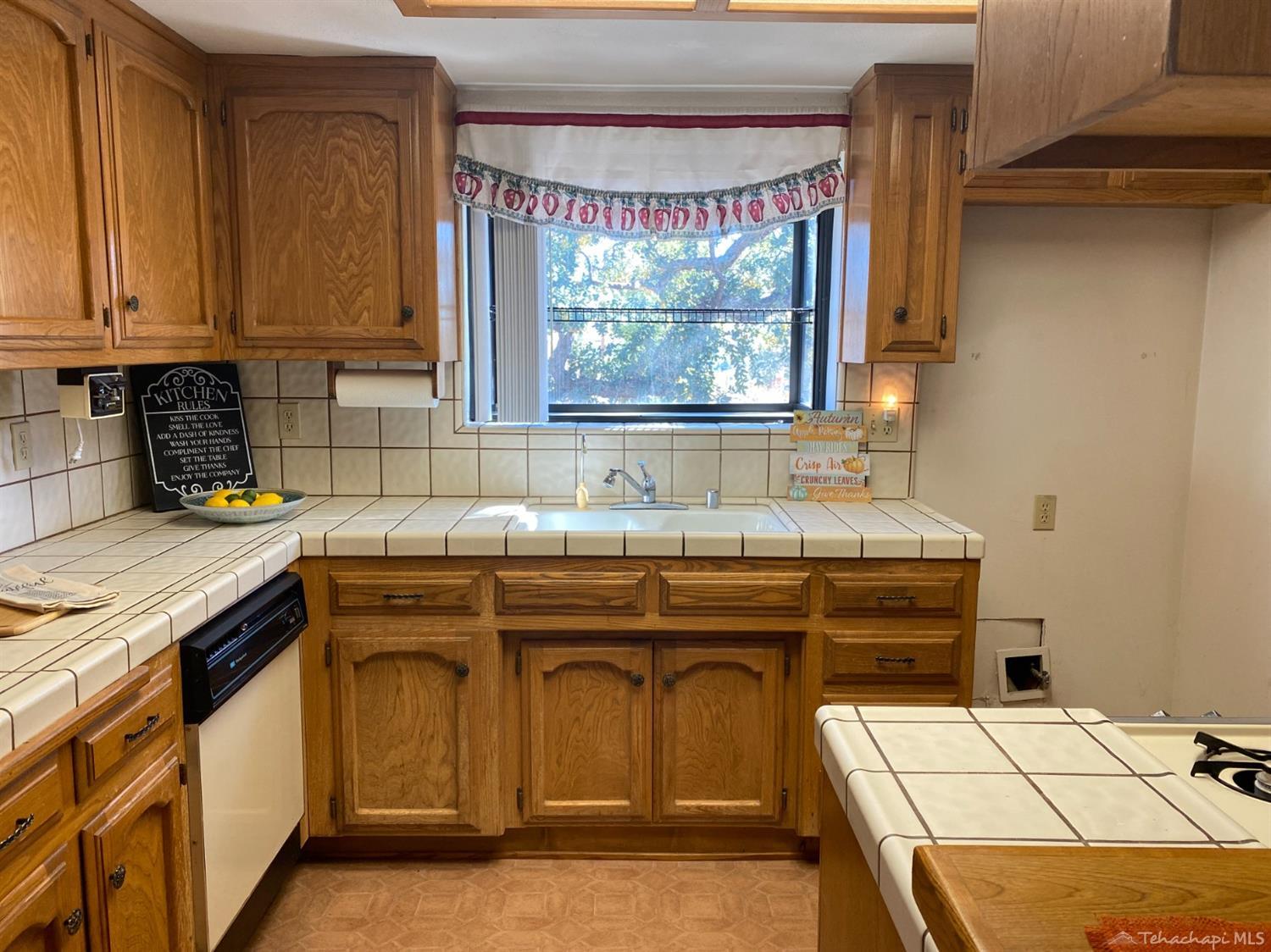 21229 Quail Springs Road Tehachapi, CA 93561 - Photo 7 of 31 Gallery Image 7