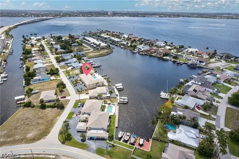 $274,900 | 1714 Bikini Court, Unit 105, Cape Coral, FL 33904