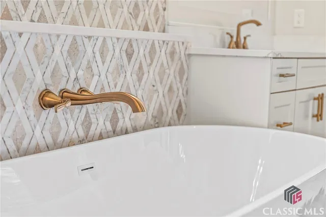 $1,800,000 | 902 Indigo Bunting Road, Statham, GA 30666