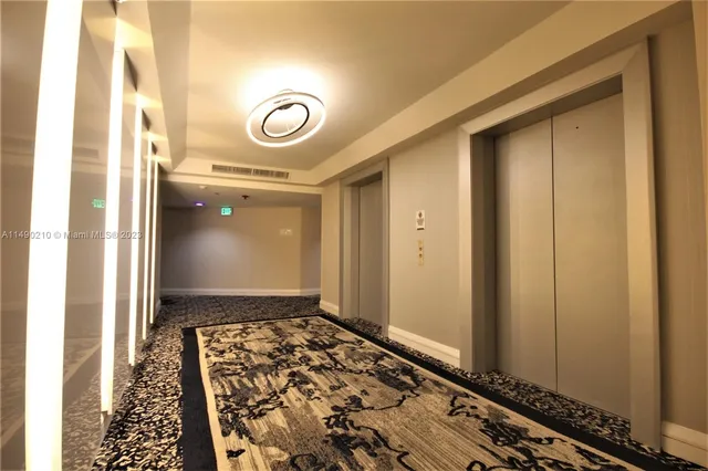 $5,300 | 5151 Collins Avenue, Unit 519, Miami Beach, FL 33140