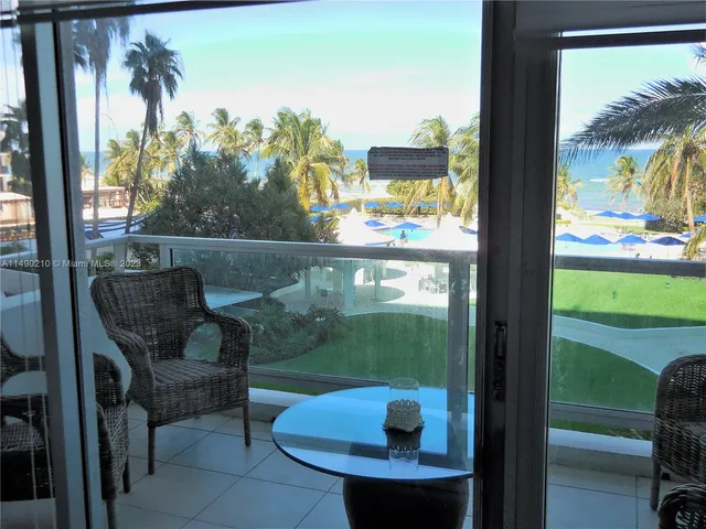 $5,300 | 5151 Collins Avenue, Unit 519, Miami Beach, FL 33140