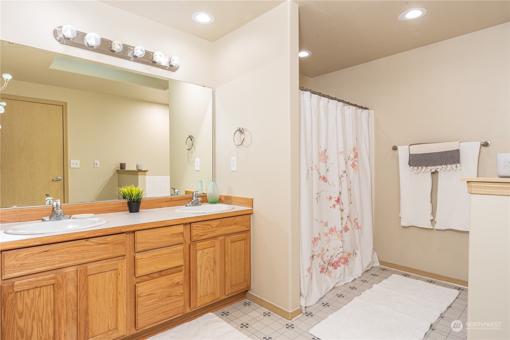 1372 Thorndyke Road Port Ludlow, WA 98365 - Photo 12 of 38 Gallery Image 12