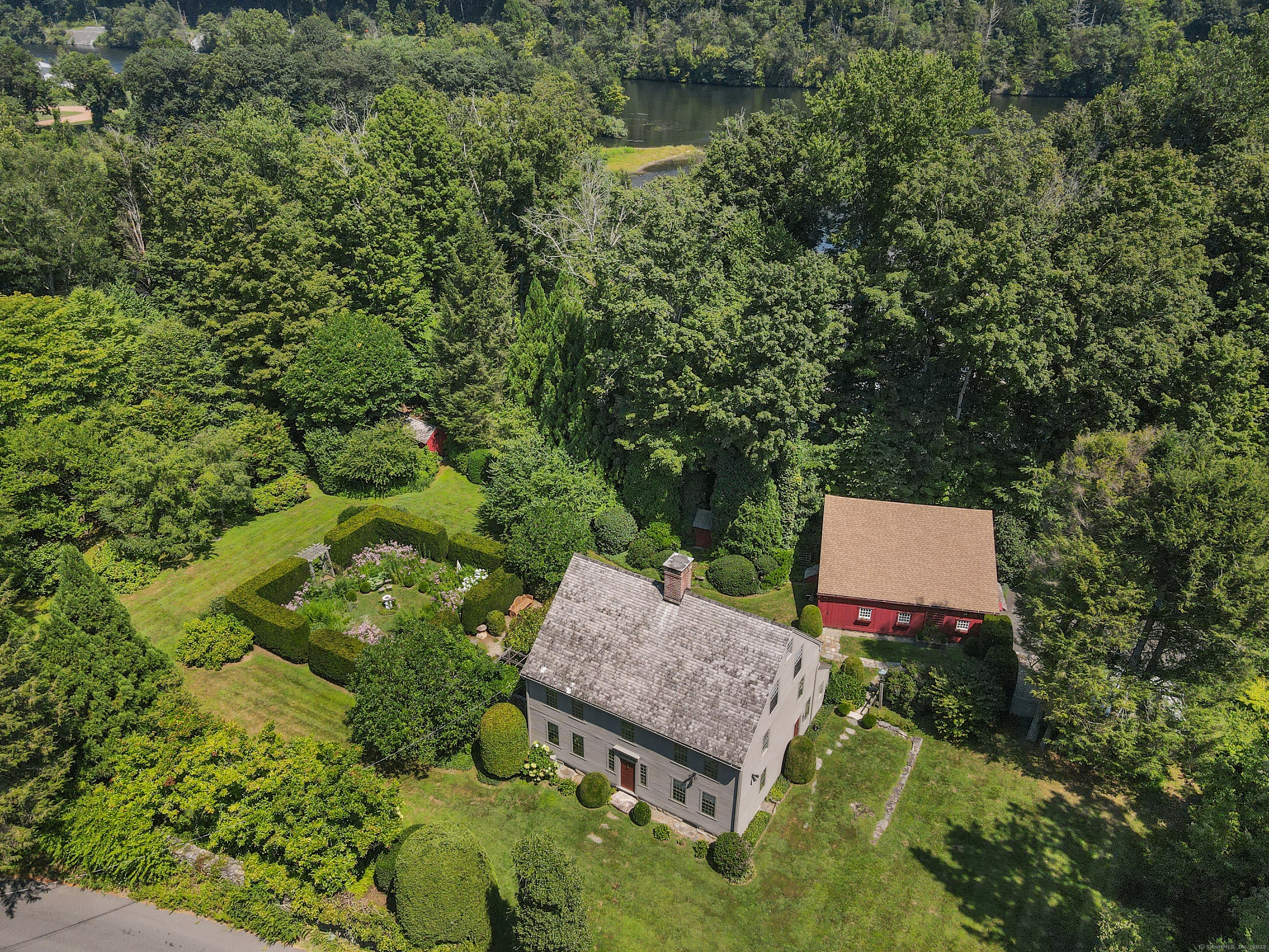 211 Walnut Tree Hill Road Newtown, CT 06482 - Photo 1 of 1