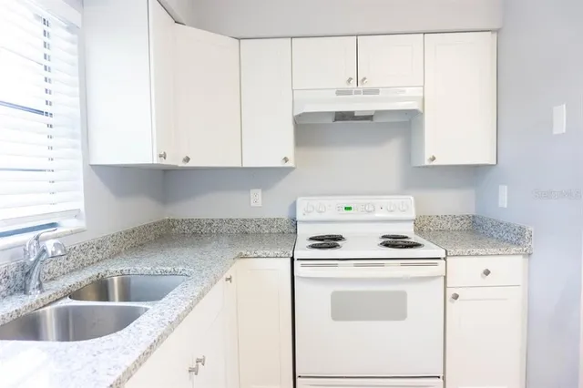 $1,495 | 5706 North Lincoln Avenue, Unit C, Tampa, FL 33614