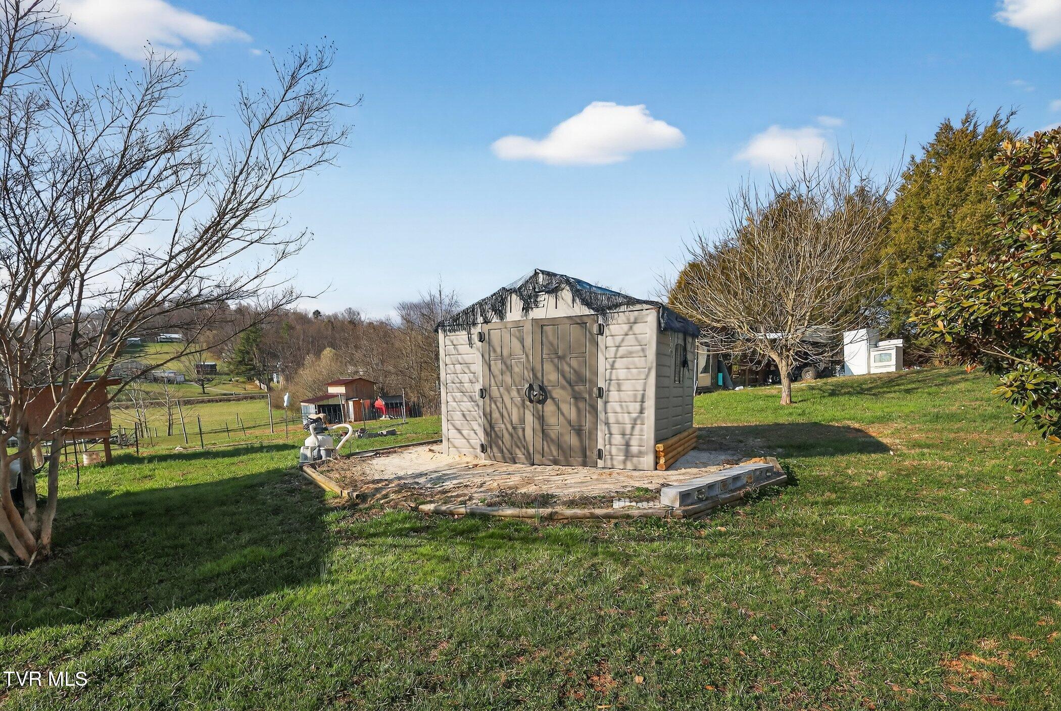 393 Meadow Creek Road Bristol, TN 37620 - Photo 36 of 41 393-Meadow-Creek-Rd-WindowStill-Real-Est