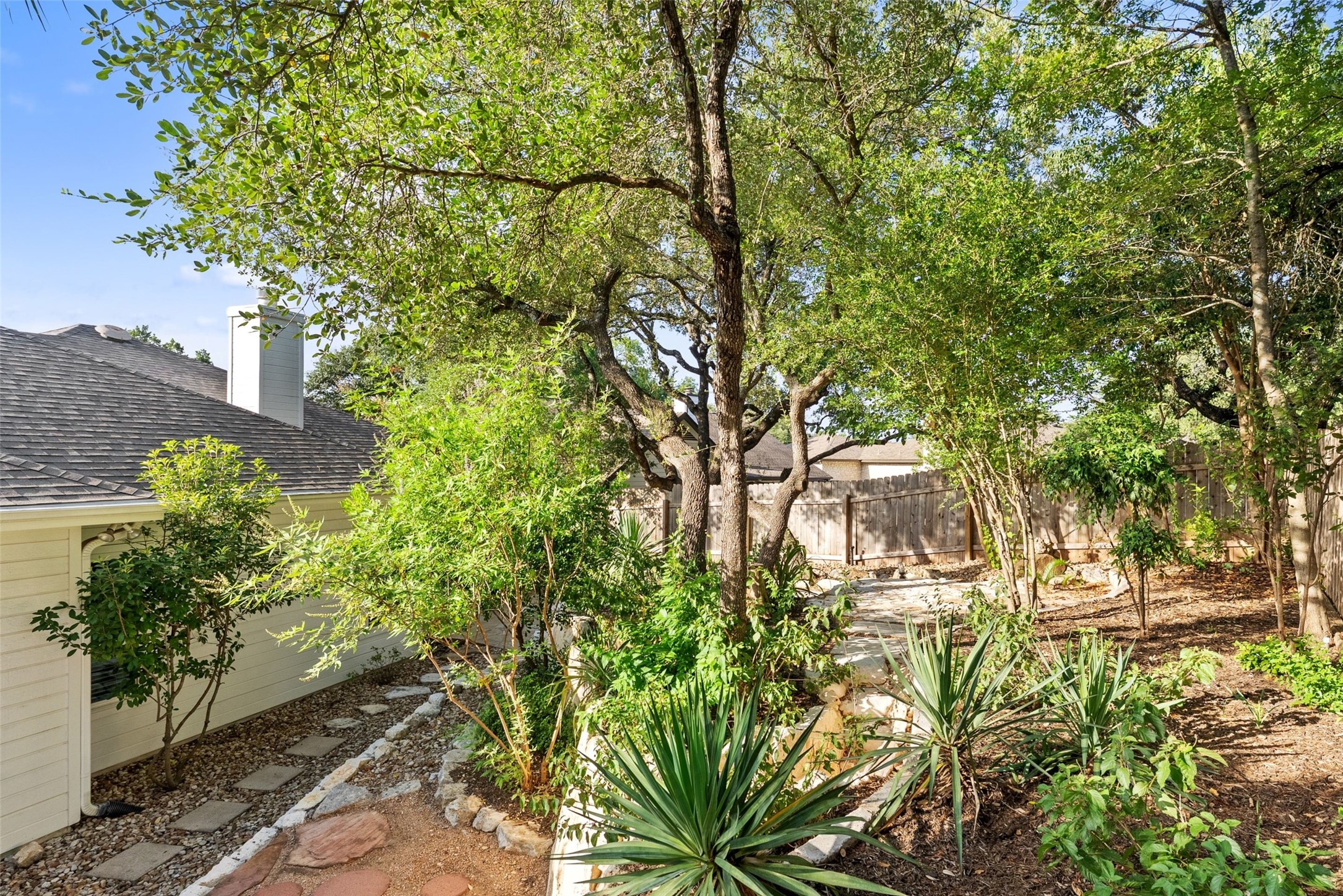 120 Copperleaf Road Lakeway, TX 78734 - Photo 29 of 30 Gallery Image 29