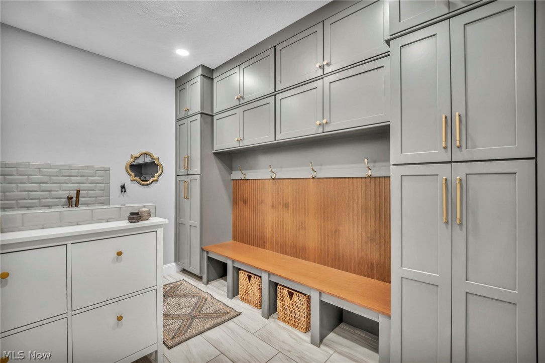 29345 White Road Wickliffe, OH 44092 - Photo 14 of 45 Gallery Image 14