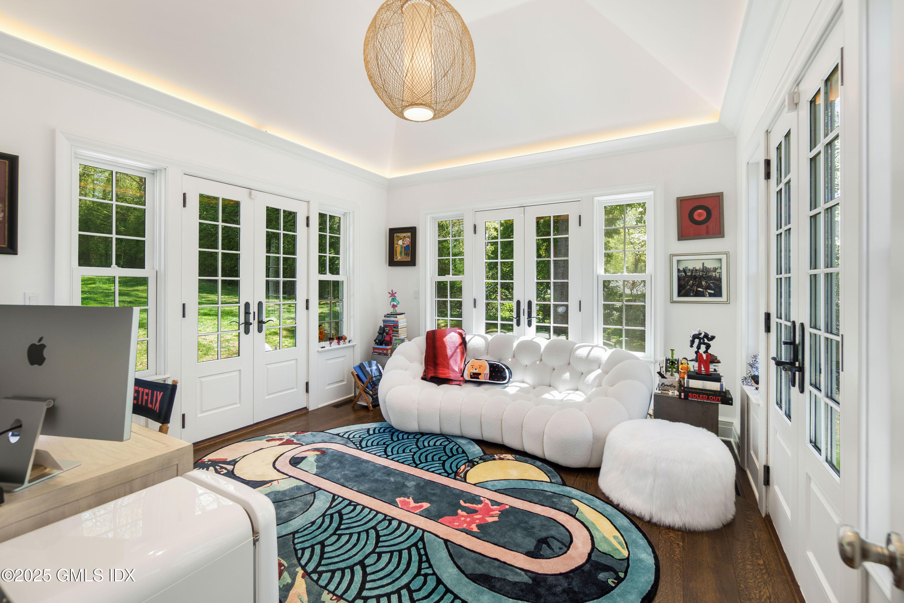 59 Hillside Road Greenwich, CT 06830 - Photo 13 of 35 Office/Sun Room