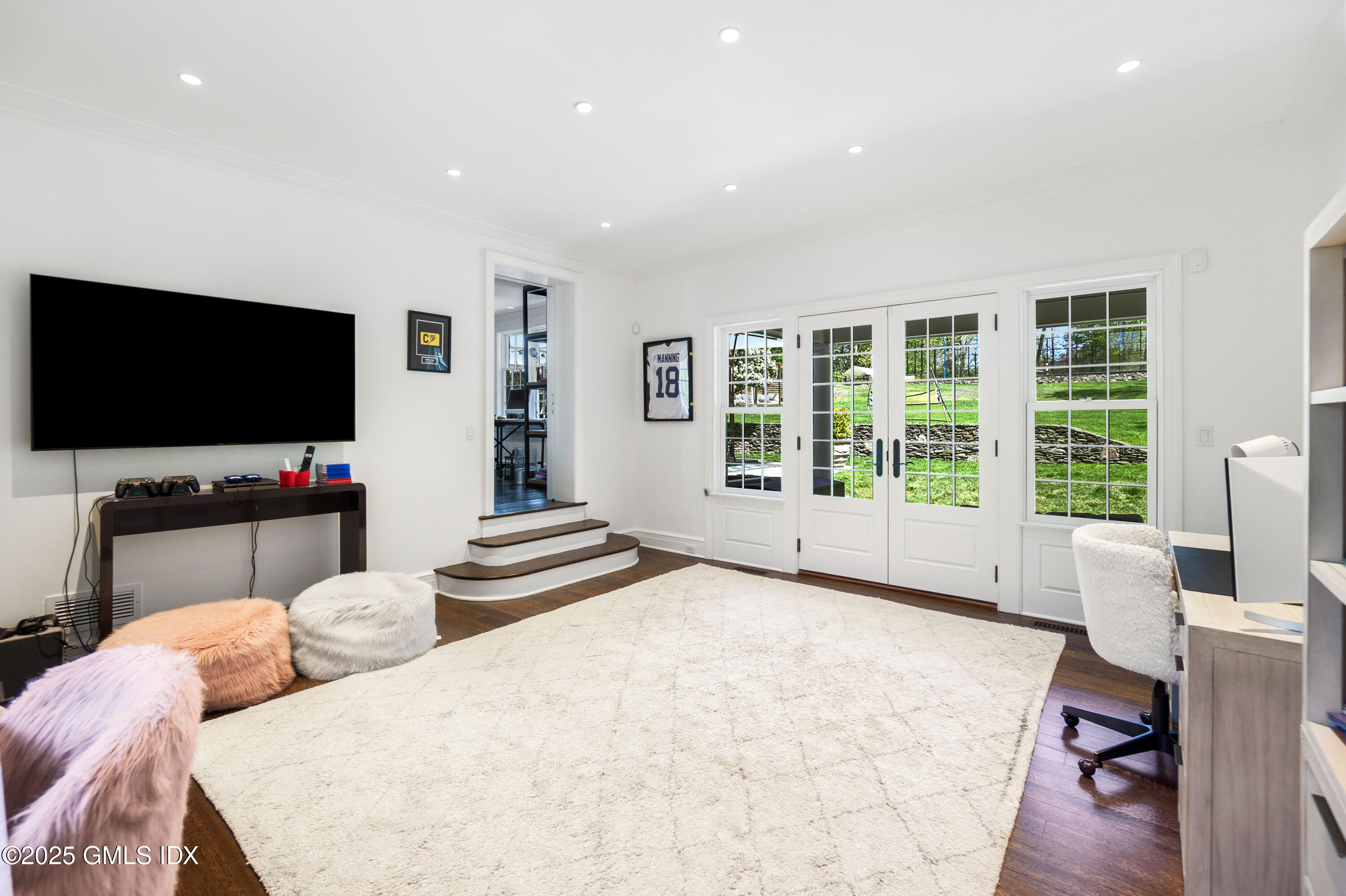 59 Hillside Road Greenwich, CT 06830 - Photo 14 of 35 Study