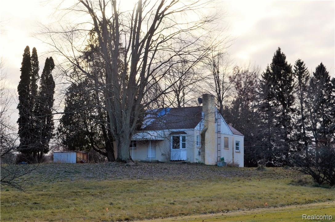5422 Evans Road Holly, MI 48442 - Photo 2 of 15 DSC_0074.JPG