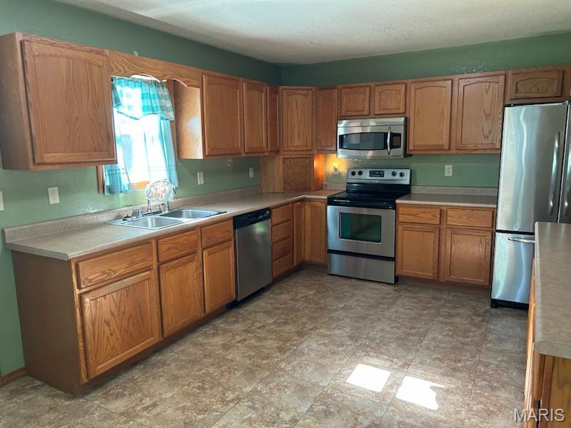 519 South Madison Street Ramsey, IL 62080 - Photo 7 of 23