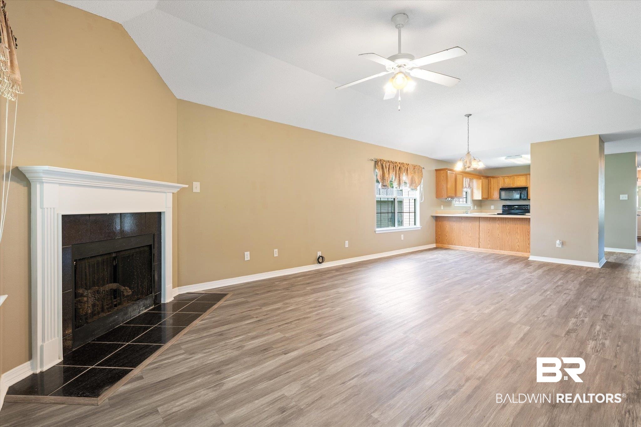 921 East Hamilton Bridges Drive Mobile, AL 36695 - Photo 7 of 23