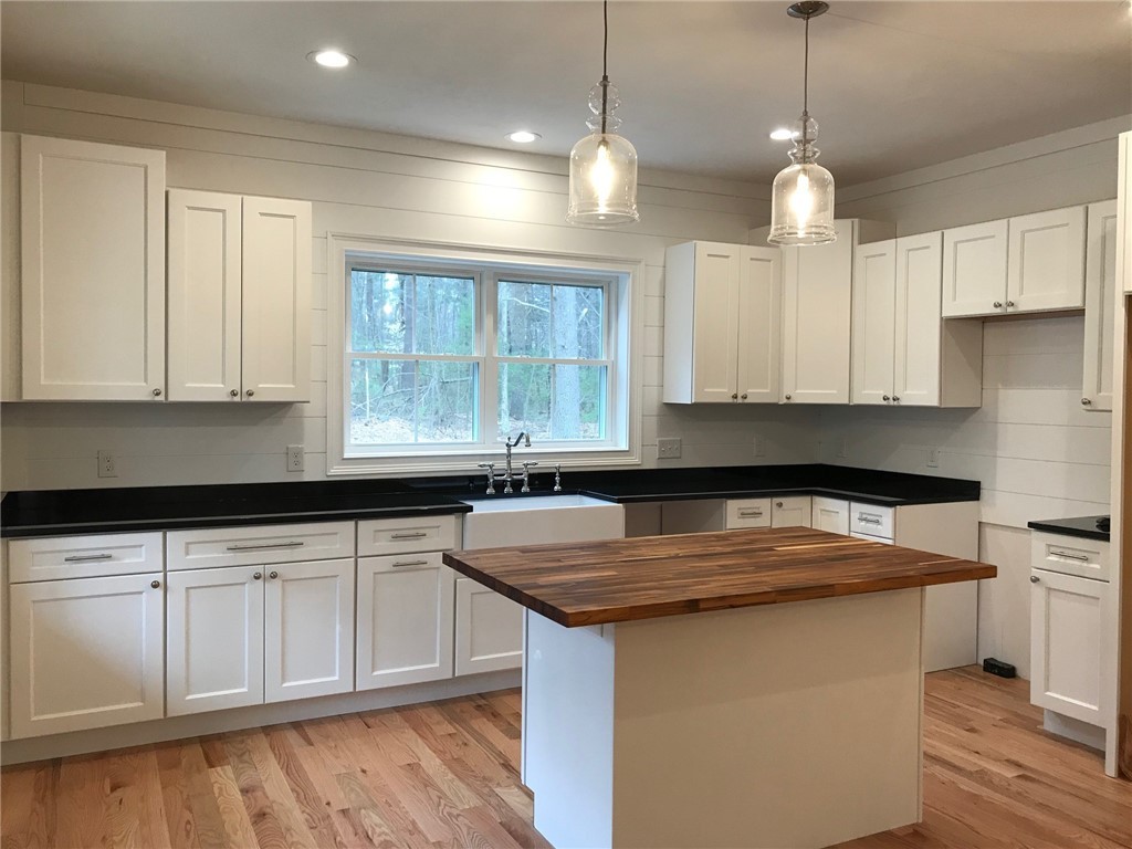411 Durfee Hill Road Glocester, RI 02814 - Photo 12 of 24 Gallery Image 12