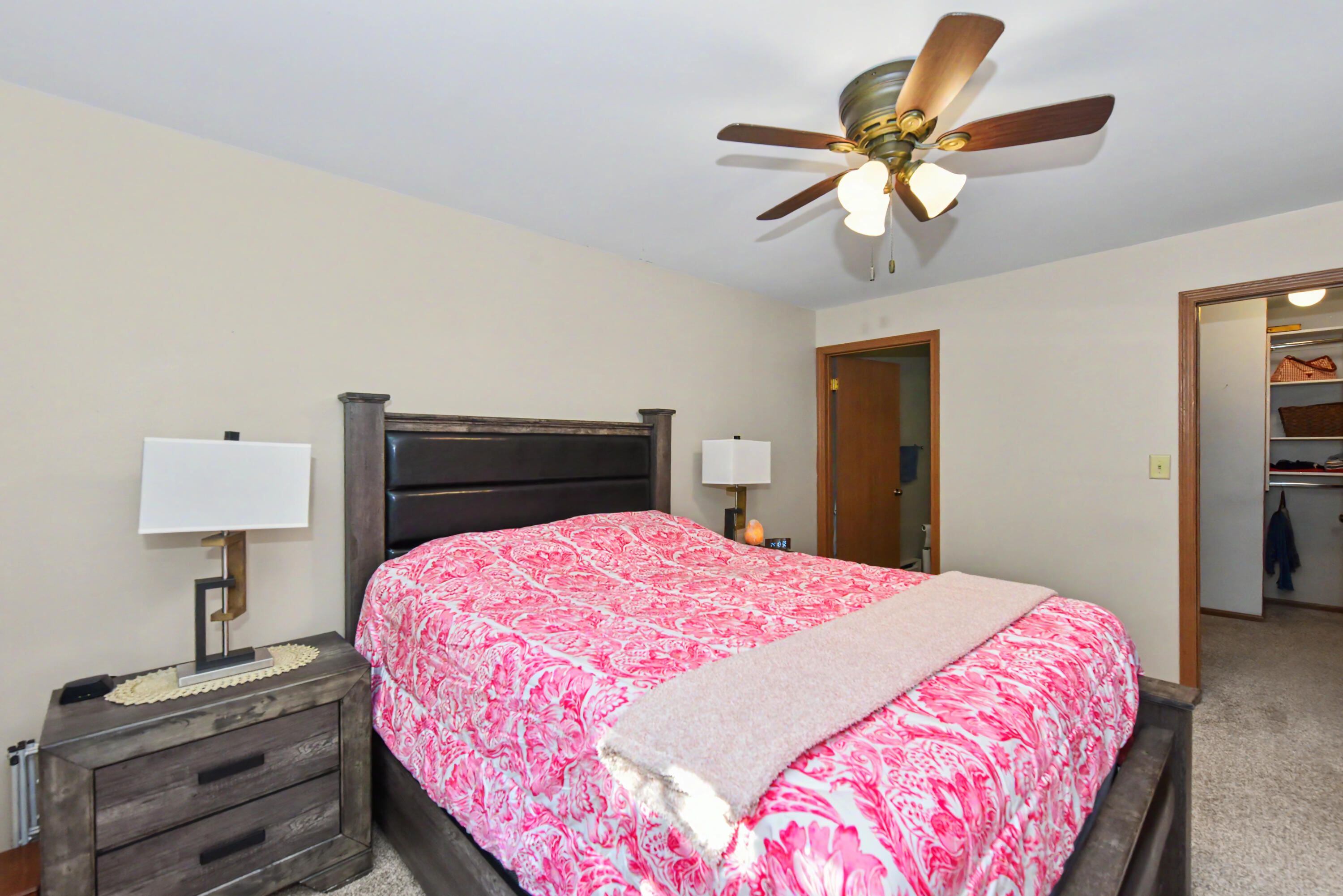 3732 West Cold Spring Road Greenfield, WI 53221 - Photo 17 of 28 WIS_5794
