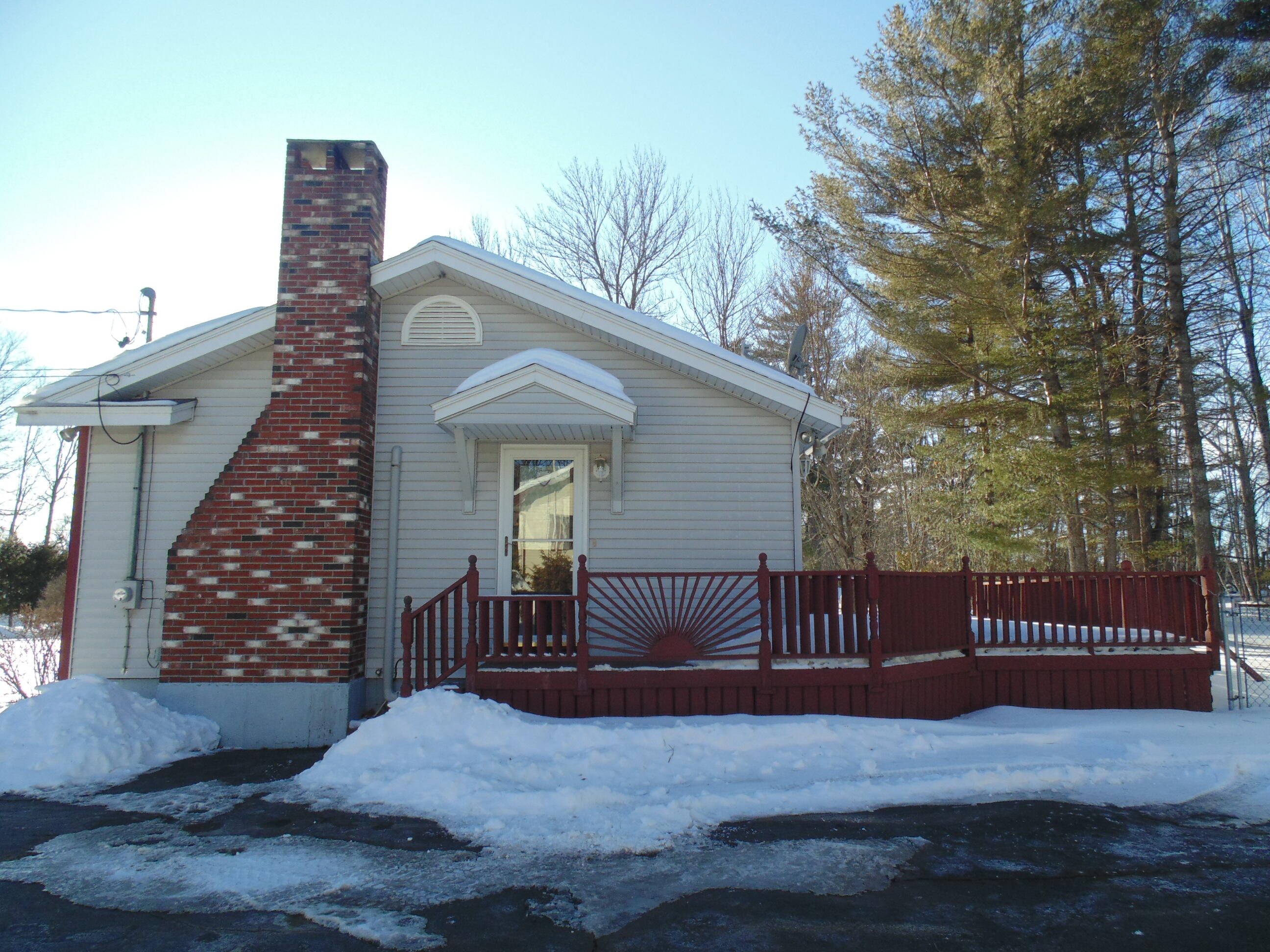 23 Sandy Point Road Milford, ME 04461 - Photo 6 of 61 DSC08454