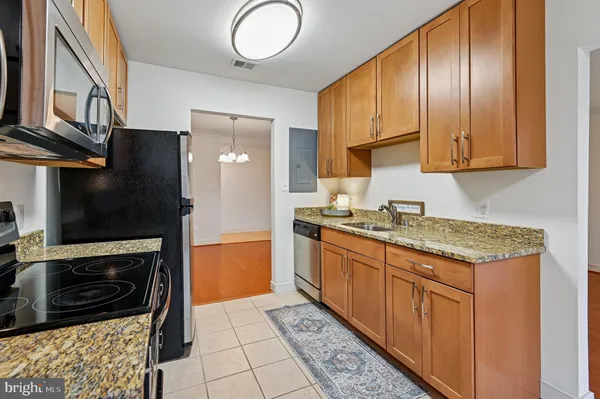 $285,000 | 300 Hilltop Lane, Unit 300B, Annapolis, MD 21403