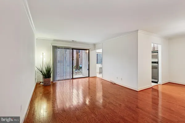 $285,000 | 300 Hilltop Lane, Unit 300B, Annapolis, MD 21403