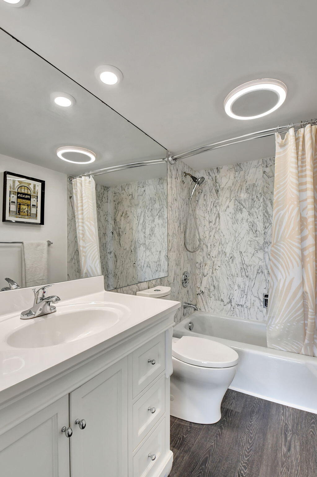 2121 North Ocean Boulevard, Unit 209W Boca Raton, FL 33431 - Photo 14 of 35 Primary Bathroom