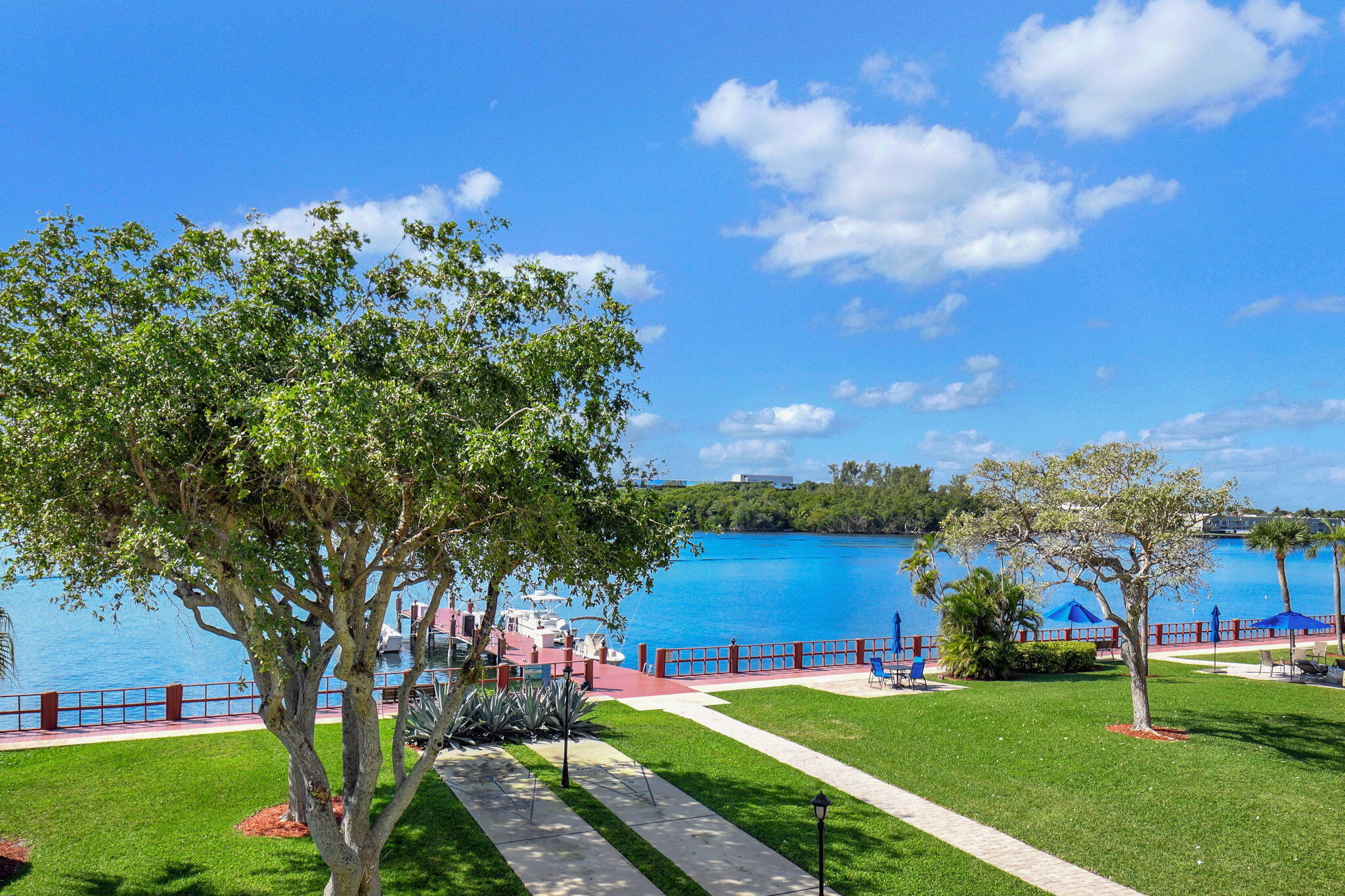 2121 North Ocean Boulevard, Unit 209W Boca Raton, FL 33431 - Photo 17 of 35 Intracoastal Views