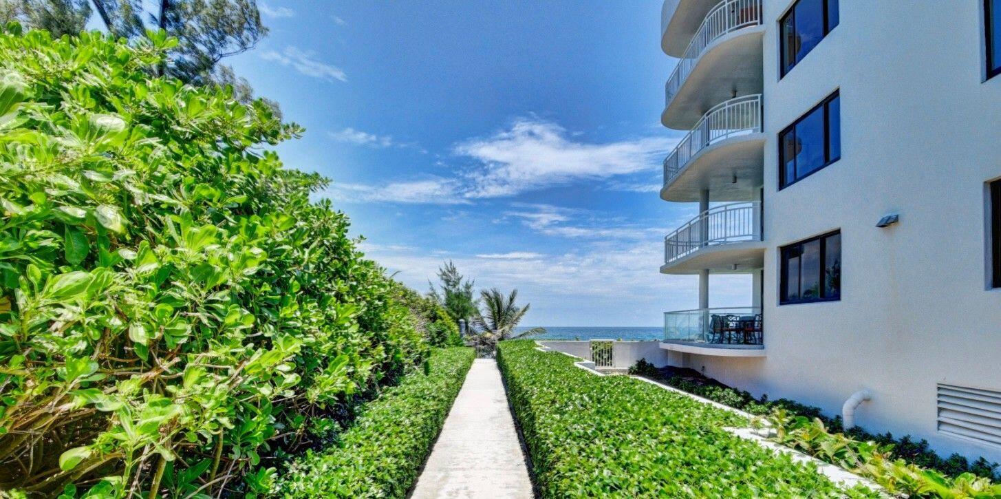 2121 North Ocean Boulevard, Unit 209W Boca Raton, FL 33431 - Photo 24 of 35 Walkway to Beach