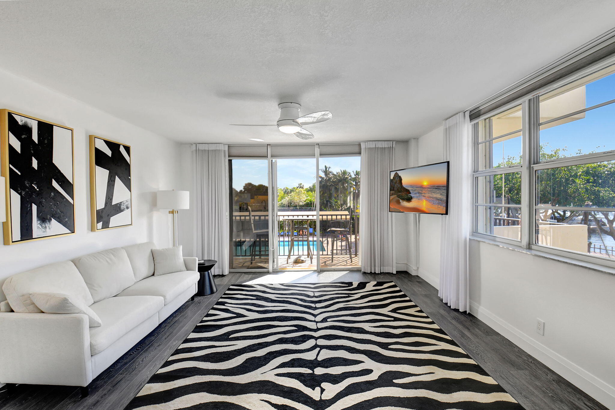 2121 North Ocean Boulevard, Unit 209W Boca Raton, FL 33431 - Photo 8 of 35 Living Room