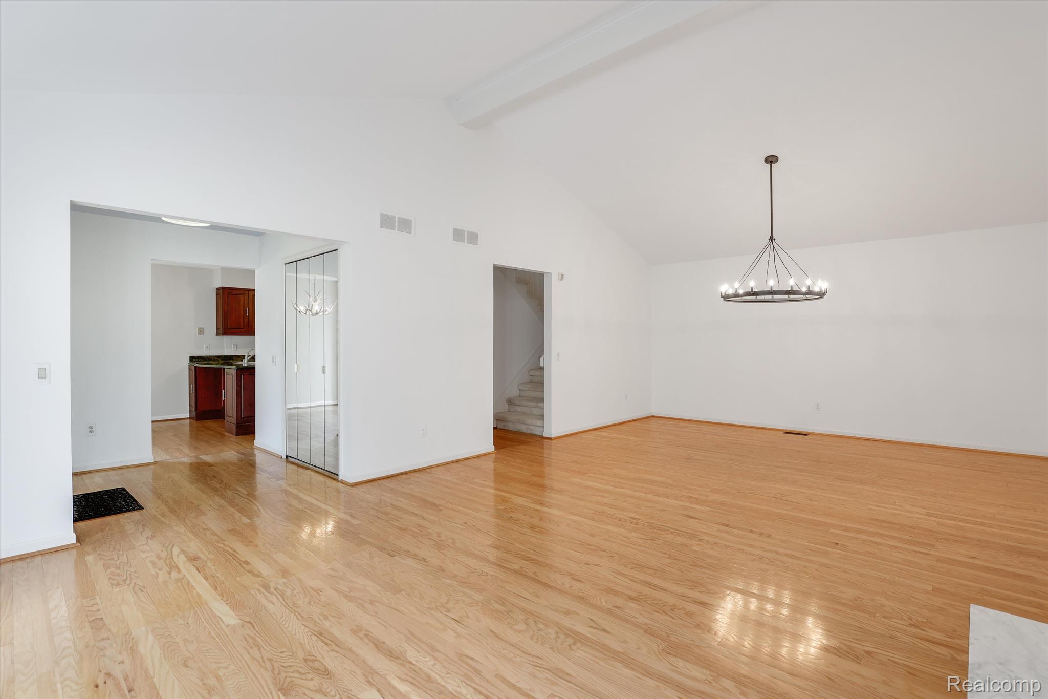 5889 Dawn Ridge Drive Troy, MI 48098 - Photo 9 of 41 Gallery Image 9