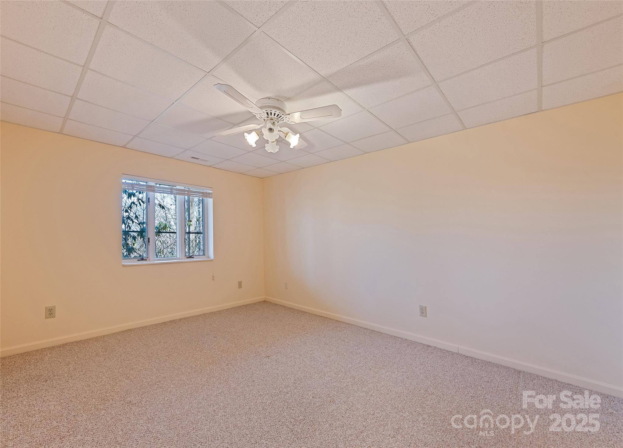 1350 Davis Mountain Road Hendersonville, NC 28739 - Photo 30 of 47