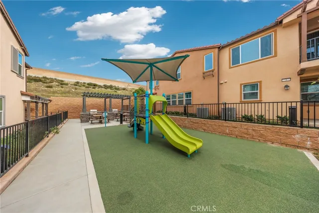 $475,000 | 15280 Horizon Street, Unit 6, Fontana, CA 92336