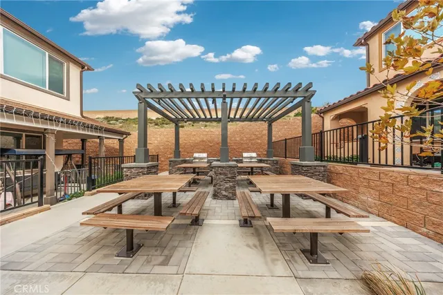 $475,000 | 15280 Horizon Street, Unit 6, Fontana, CA 92336