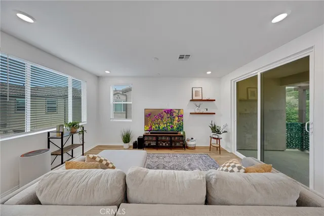 $475,000 | 15280 Horizon Street, Unit 6, Fontana, CA 92336