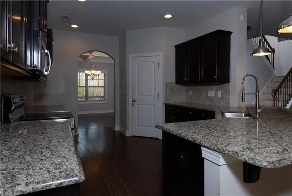 $569,975 | 5409 Torwood Drive, Summerfield, NC 27358