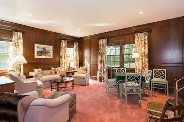 $125,000 | Undisclosed Address, Southampton, NY 11968