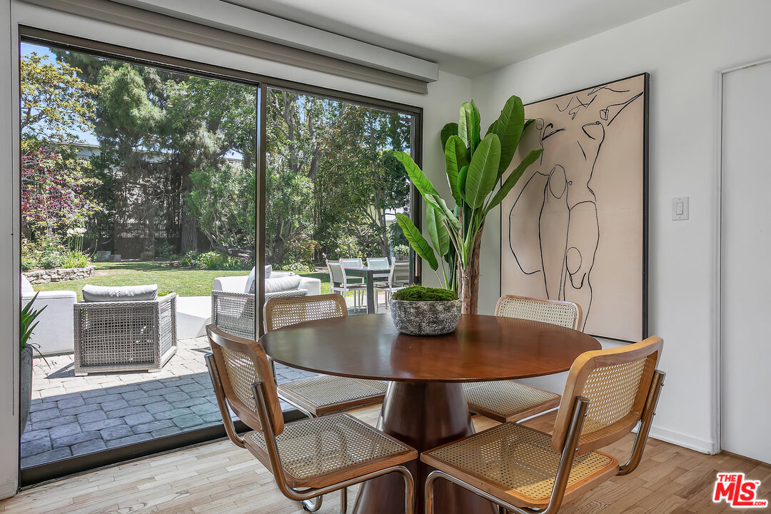 620 Adelaide Drive Santa Monica, CA 90402 - Photo 13 of 33