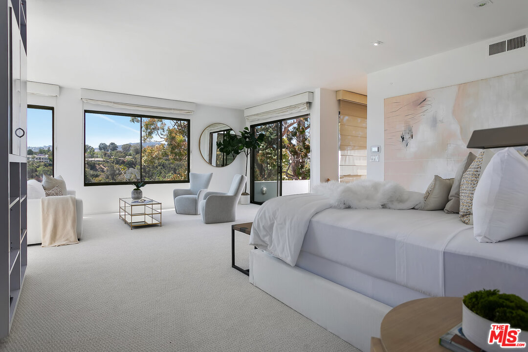 620 Adelaide Drive Santa Monica, CA 90402 - Photo 18 of 33