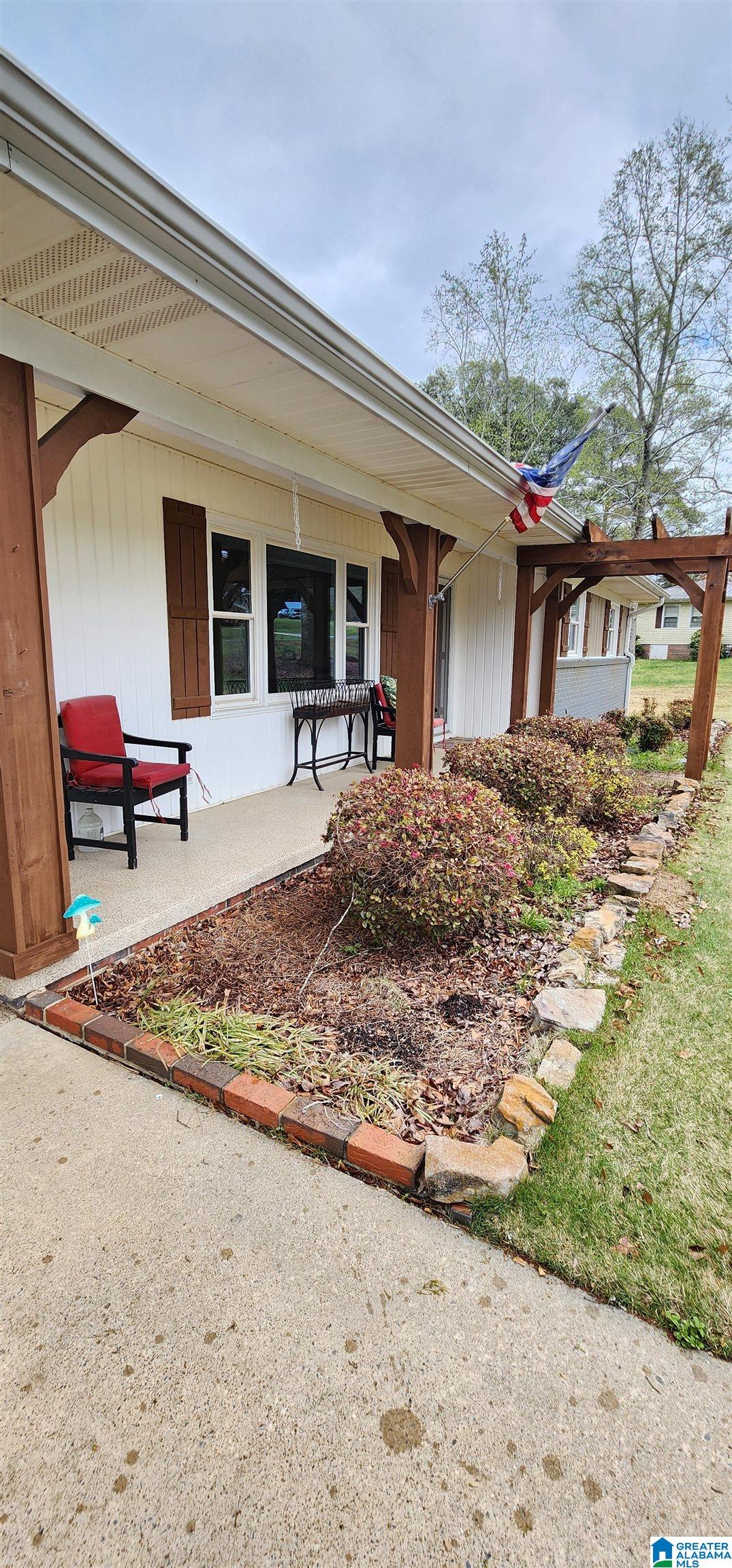 33 Pine Circle Oneonta, AL 35121 - Photo 3 of 34