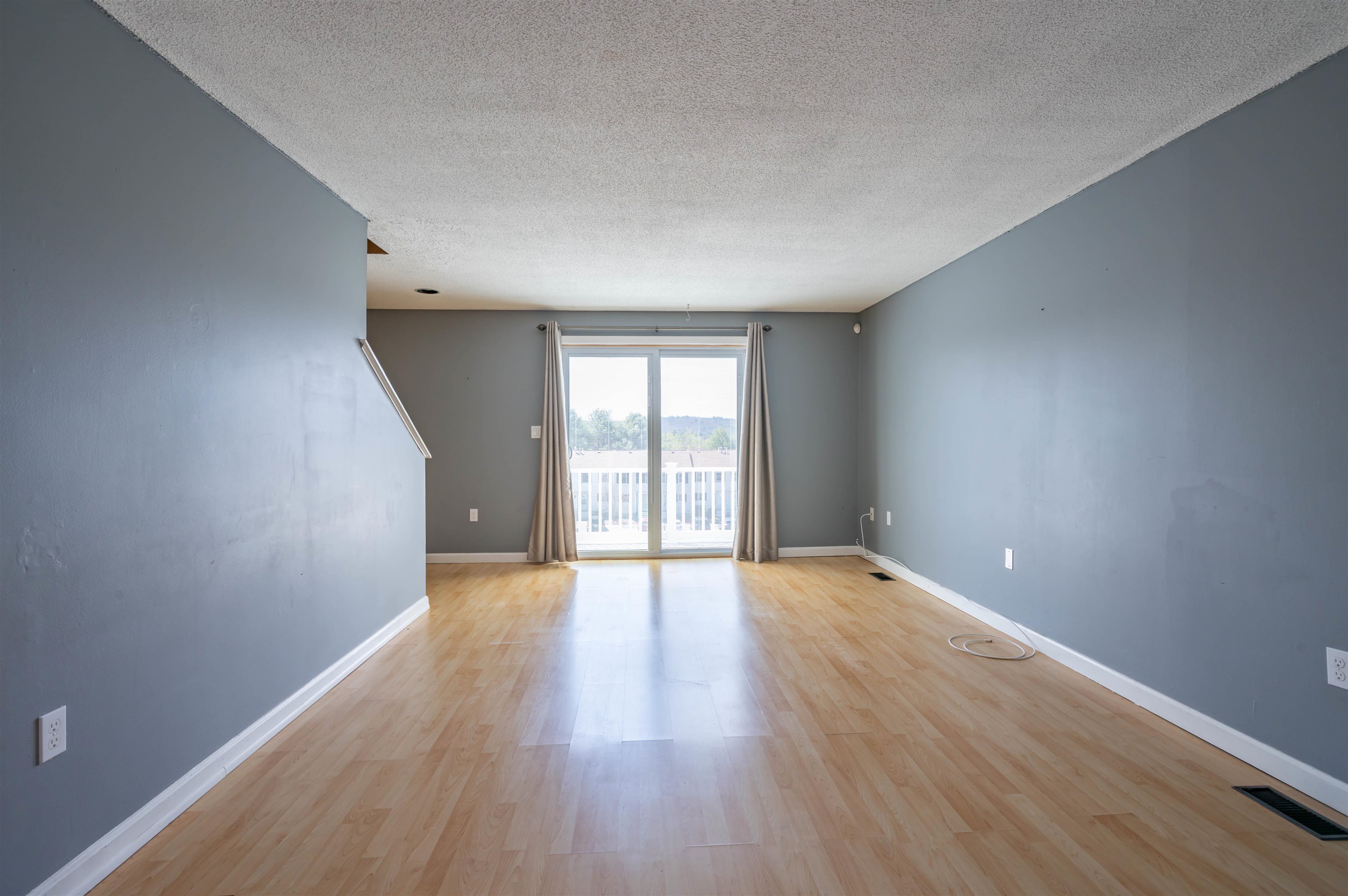 6 Pleasant Street, Unit A5 Hooksett, NH 03106 - Photo 7 of 24