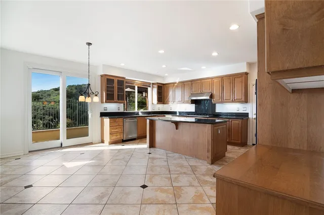 $3,195,000 | 3429 Castleman Lane, Burbank, CA 91504