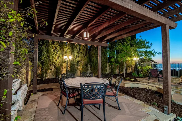 $3,195,000 | 3429 Castleman Lane, Burbank, CA 91504