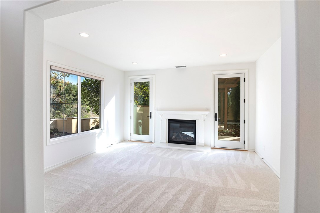 3429 Castleman Lane Burbank, CA 91504 - Photo 9 of 45